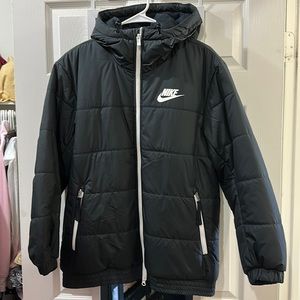 Nike Puffer Jacket sz M